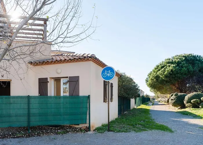 T2 En Rez-de-jardin Avec Piscine, Garage Et Wifi A Narbonne-plage - Fr-1-409-208 Apartman *