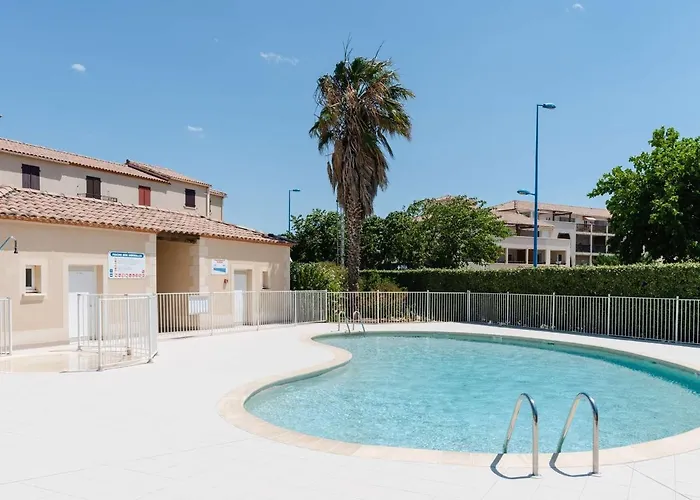 T2 En Rez-de-jardin Avec Piscine, Garage Et Wifi A Narbonne-plage - Fr-1-409-208 Apartman